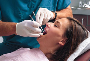 Denti perfetti: l'aiuto discreto della chirurgia